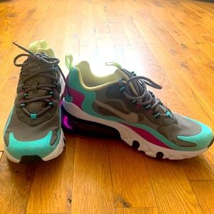 Nike Air Max 270 React